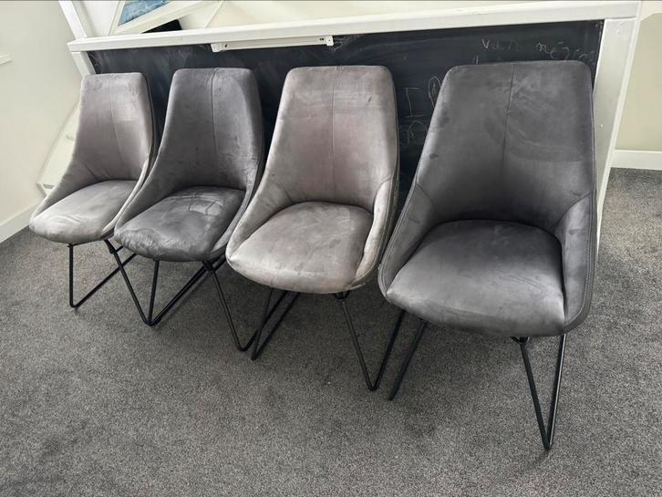 4 eetkamerstoelen XOOON –t.e.a.b, Huis en Inrichting, Stoelen, Zo goed als nieuw, Stof, Grijs, Ophalen