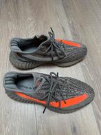 Adidas Yeezy Boost 350 V2 Carbon Beluga - Maat 44, Ophalen of Verzenden, Zo goed als nieuw, Overige kleuren, Sneakers of Gympen