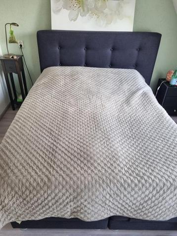 Boxspring 160x210 cm beschikbaar voor biedingen