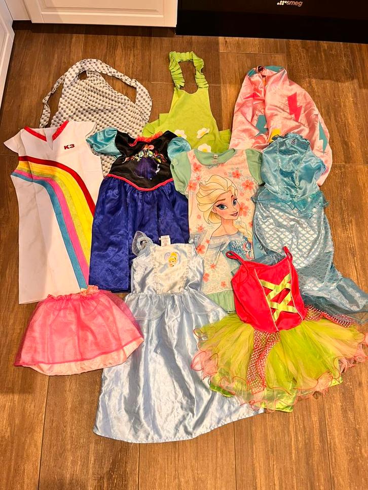 Carnavalspakjes meisje circa 104-110, Kinderen en Baby's, Carnavalskleding en Verkleedspullen, Gebruikt, Meisje, 110 t/m 116, Ophalen of Verzenden