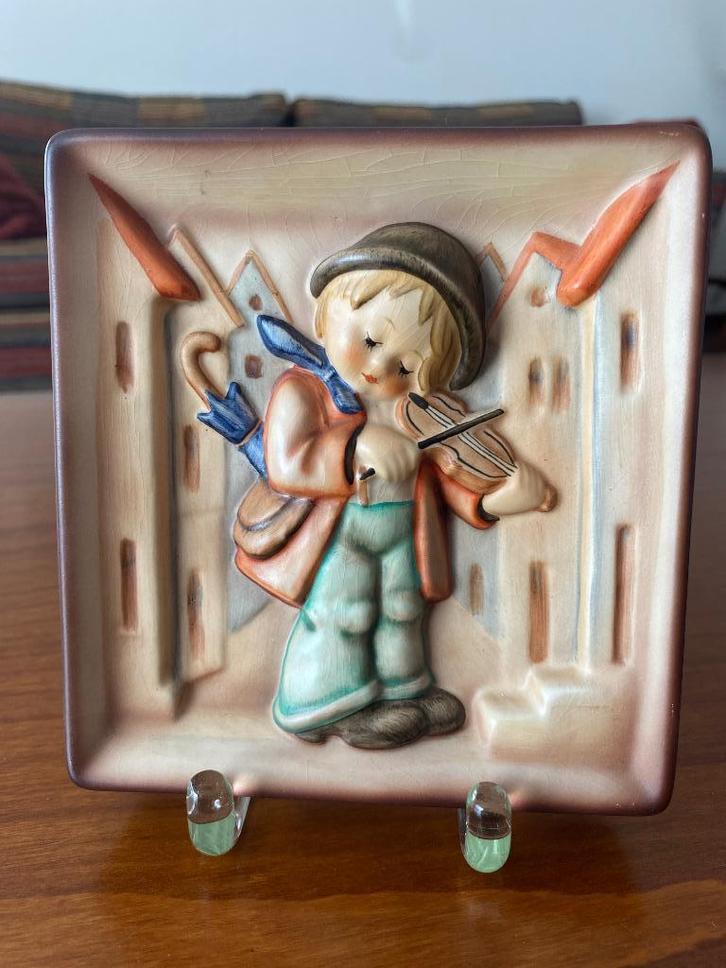 Goebel Hummel 93 "Kleine vioolspeler" (jaren 70) vintage, Verzamelen, Beelden en Beeldjes, Zo goed als nieuw, Hummel, Ophalen of Verzenden