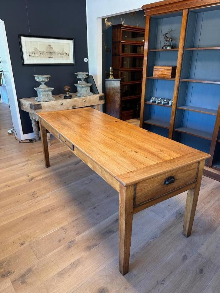 Antieke Franse kersenhouten tafel, Antiek en Kunst, Antiek | Meubels | Stoelen en Banken, Ophalen of Verzenden