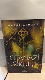 (Turks) boek auteur Maral Atmaca, Zo goed als nieuw, Ophalen