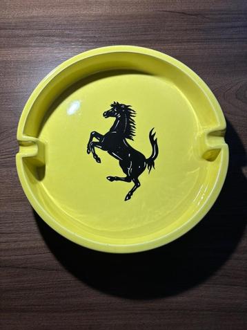 Ferrari - Asbak Bitossi beschikbaar voor biedingen