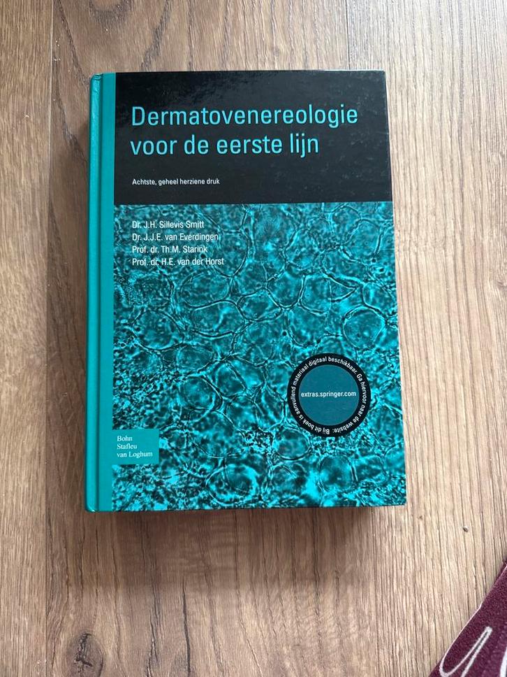 Dermatovenerologie voor de eerste lijn, Boeken, Studieboeken en Cursussen, Zo goed als nieuw, HBO, Beta, Ophalen