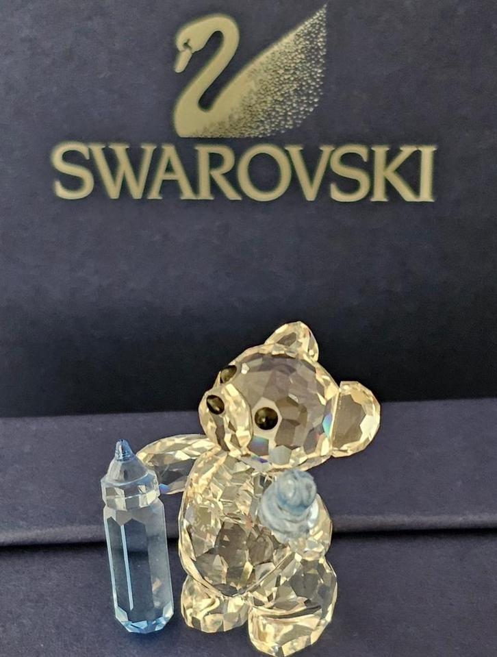 Swarovski Kristallen Beeldje - Teddybeer met Fles, Verzamelen, Swarovski, Zo goed als nieuw, Figuurtje, Ophalen of Verzenden