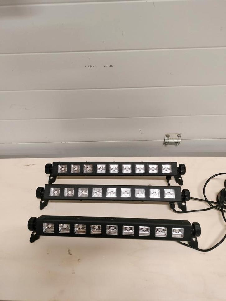 3 Blacklights UV LED Bar 9x3W, Muziek en Instrumenten, Licht en Laser, Zo goed als nieuw, Licht, Kleur, Ophalen of Verzenden