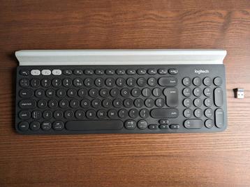 Logitech K780 met 2 dongles