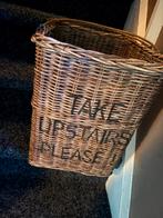 Trap mand Riviera Maison, Huis en Inrichting, Woonaccessoires | Schalen en Manden, Verzenden, Zo goed als nieuw, Rond, Riet