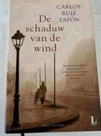 CARLOS RUIZ ZAFON DE SCHADUW VAN DE WIND, Boeken, Ophalen of Verzenden, Zo goed als nieuw