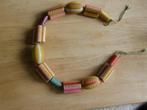 Vrolijke handgemaakte ketting van oude houten kralen, Ophalen of Verzenden, Zo goed als nieuw, Overige materialen