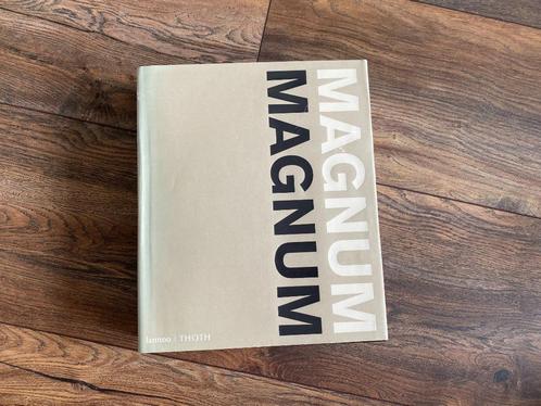 Magnum Magnum, Boeken, Kunst en Cultuur | Fotografie en Design, Zo goed als nieuw, Fotografen, Ophalen of Verzenden