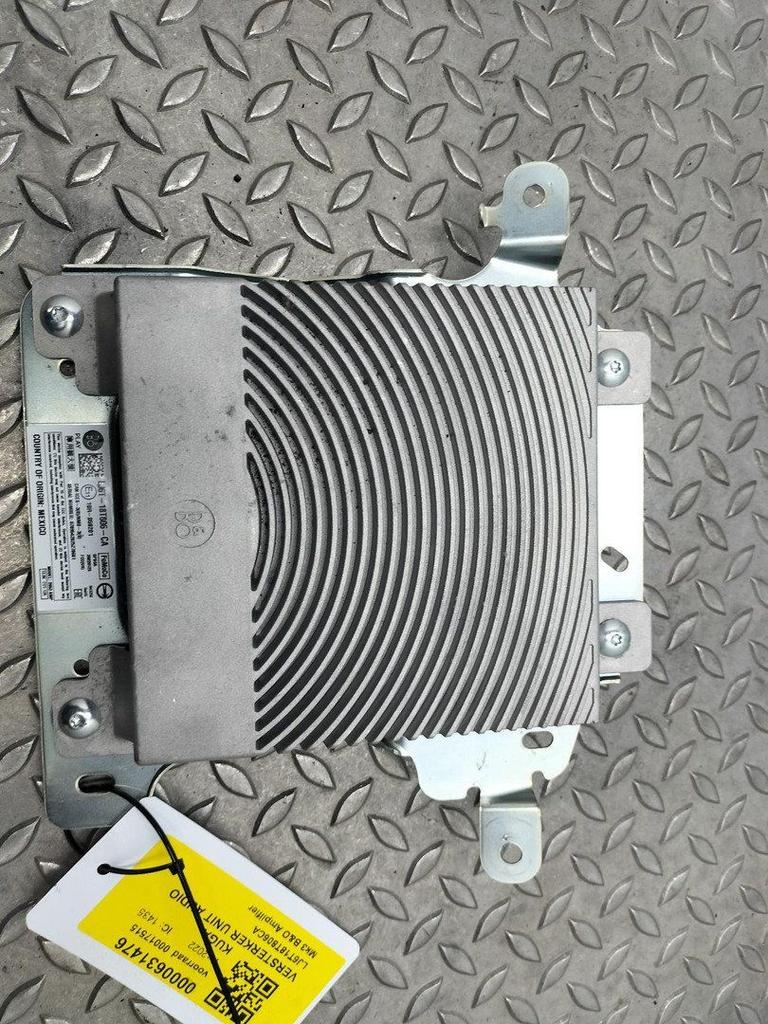 FORD KUGA VERSTERKER UNIT AUDIO 2022, Ophalen of Verzenden, Gebruikt, Stiba lid