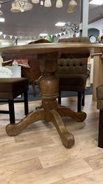 Eiken ovale eettafel met bolpoot, Huis en Inrichting, Ophalen