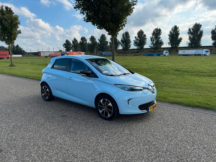 Renault ZOE E 2015 Blauw R240, Auto's, Renault, Particulier, ZOE, Elektrisch, Hatchback, Automaat, Geïmporteerd, Blauw, Voorwielaandrijving