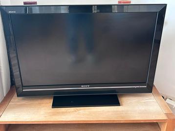 Sony Bravia TV -100cm diameter beschikbaar voor biedingen