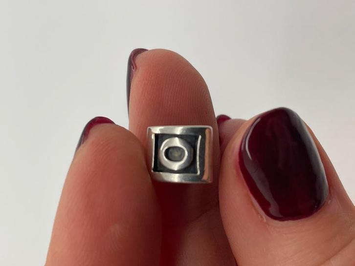 B58 Pandora zilveren bedel letter O, Sieraden, Tassen en Uiterlijk, Bedels, Pandora, Zilver, 1 bedel, Ophalen of Verzenden