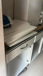 Complete bribus keuken - MOET ZSM WEG, Huis en Inrichting, Ophalen, Wit, Enkelwandige keuken, Zo goed als nieuw