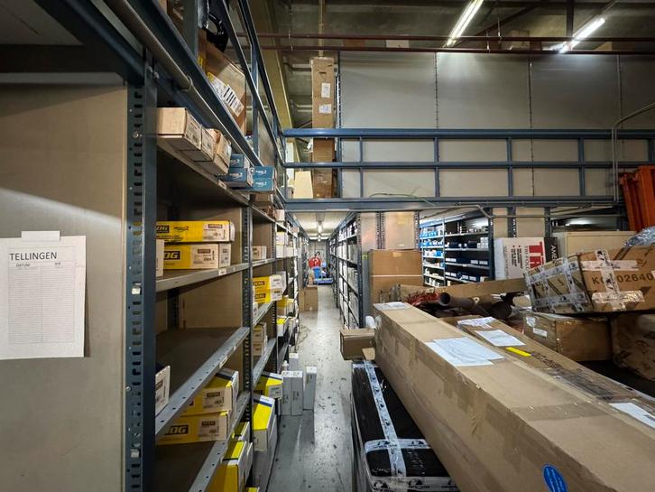 325 meter legbordstelling met entresolvloer, stellingkast, Huis en Inrichting, Kasten | Stellingkasten, Nieuw, Ophalen