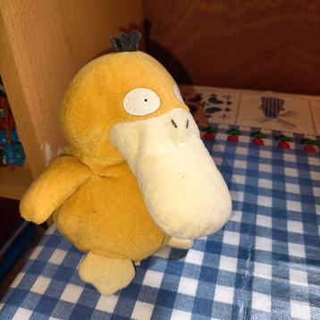 Psyduck Pokemon knuffeltje 14 cm groot  beschikbaar voor biedingen