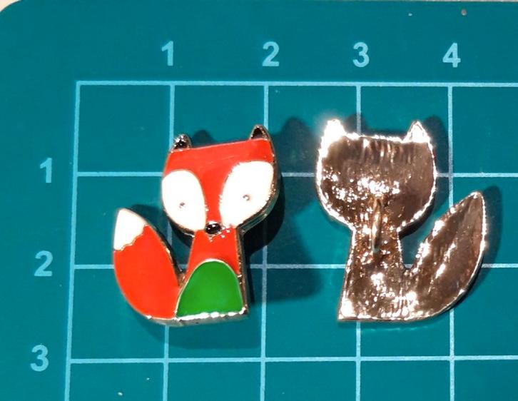 Versiering voor op je tas VOS Nieuw per stuk €2,20, Sieraden, Tassen en Uiterlijk, Tassen | Damestassen, Nieuw, Ophalen of Verzenden