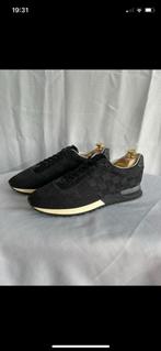 Louis Vuitton Runaway sportschoenen origineel!!, Kleding | Heren, Schoenen, Ophalen of Verzenden, Zo goed als nieuw, Louis Vuitton