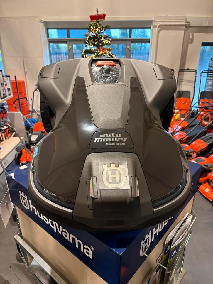 Nieuwe Husqvarna 450X Nera Automower (max 7500m2), Tuin en Terras, Robotmaaiers, Zo goed als nieuw, 20 tot 25 cm, Ophalen