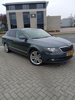 Skoda Superb 1.6 TDI 77KW Greenline 2015 Grijs, Auto's, 4 cilinders, Origineel Nederlands, 24 km/l, Particulier