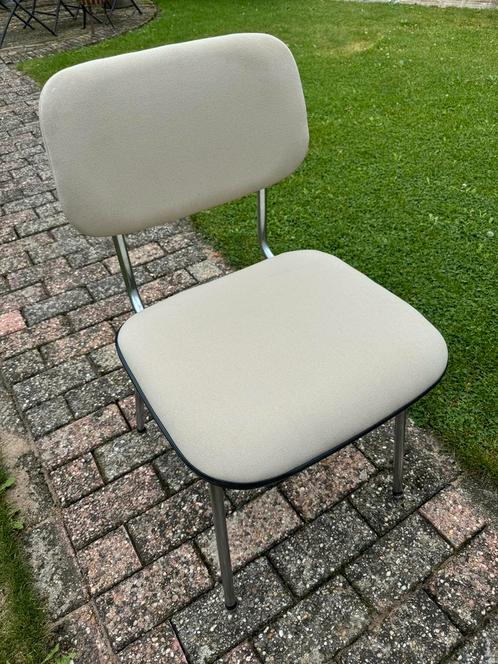 1 Gispen stoel,geen arml ,nieuw schuim en prof gestoffeerd, Huis en Inrichting, Stoelen, Zo goed als nieuw, Eén, Metaal, Stof