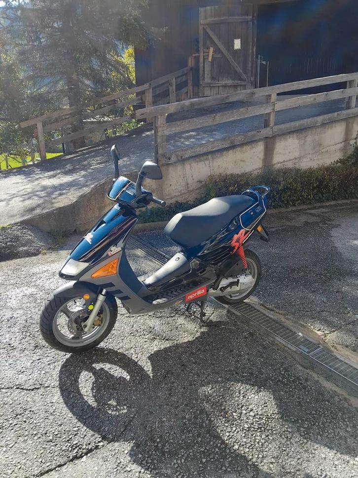 Aprilia SR 50 Replica, Fietsen en Brommers, Brommeronderdelen | Scooters, Zo goed als nieuw, Aprilia, Overige typen, Ophalen