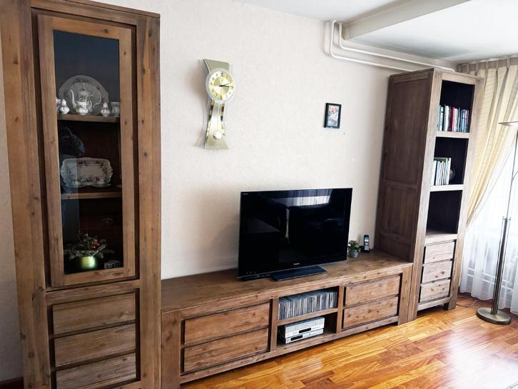 Mooie wandkast (3 delen), Huis en Inrichting, Kasten | Wandmeubels, Zo goed als nieuw, 200 cm of meer, 300 cm of meer, 50 tot 75 cm