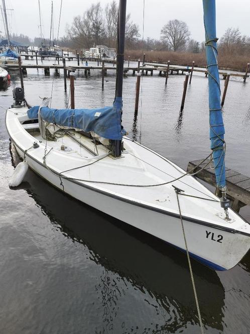 Valk te koop, Watersport en Boten, Open zeilboten, Gebruikt, Valk, 6 meter of meer, Polyester, Buitenboordmotor, Benzine, Ophalen