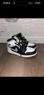Mid Jordans maat 38 - Zwart, Wit, Grijs - Origineel, Kleding | Dames, Schoenen, Nike Air Jordan, Wit, Ophalen of Verzenden, Sneakers of Gympen