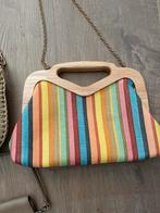 Bulaggi ZGAN Ibizalook crossbody tasje met houtlook handvat., Sieraden, Tassen en Uiterlijk, Tassen | Damestassen, Ophalen of Verzenden