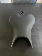 Suzuki gsx 8r origineel zadel + buddy seat (nooit gebruikt), Ophalen of Verzenden, Nieuw