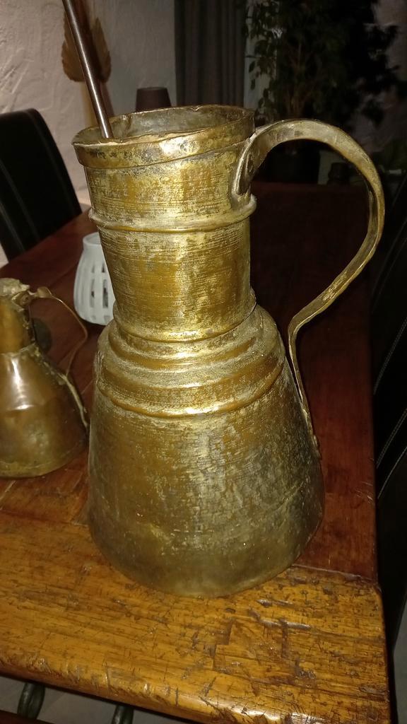 Twee antieke koperen kannen, Antiek en Kunst, Antiek | Koper en Brons, Ophalen