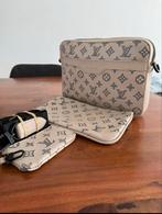 Louis Vuitton Trio Messenger Bag, Sieraden, Tassen en Uiterlijk, Tassen | Schoudertassen, Ophalen of Verzenden, Zo goed als nieuw