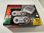 Mini super nintendo, Spelcomputers en Games, Spelcomputers | Nintendo Super NES, Ophalen of Verzenden, Zo goed als nieuw, Met 2 controllers