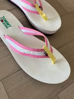 Super mooi chique Tommy Hilfiger slippers 41, Kleding | Dames, Ophalen of Verzenden, Zo goed als nieuw, Zwart