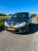 Lancia Ypsilon 1.2 2004 Grijs met nieuwe apk!!, Voorwielaandrijving, 400 kg, Origineel Nederlands, Bedrijf