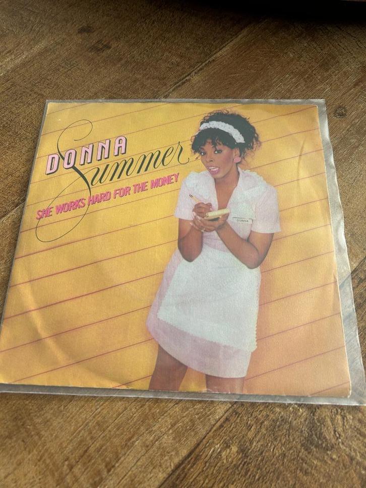 Donna Summer-She works hard for the money, Cd's en Dvd's, Vinyl Singles, Zo goed als nieuw, Single, Pop, 7 inch, Ophalen of Verzenden