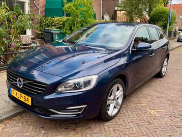 Volvo V60 D6 Plug-In Hybrid | Full Options | New Tires beschikbaar voor biedingen