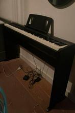 Roland fp10 electrische piano, Muziek en Instrumenten, Ophalen, Zo goed als nieuw, Zwart
