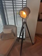 Industriële Staande Lamp - Stijlvolle Verlichting, Huis en Inrichting, Ophalen of Verzenden, Zo goed als nieuw, Metaal, 150 tot 200 cm