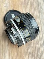 Nikon 55mm 3.5 AIS lens in zeer nette staat., Audio, Tv en Foto, Fotografie | Lenzen en Objectieven, Ophalen of Verzenden, Zo goed als nieuw