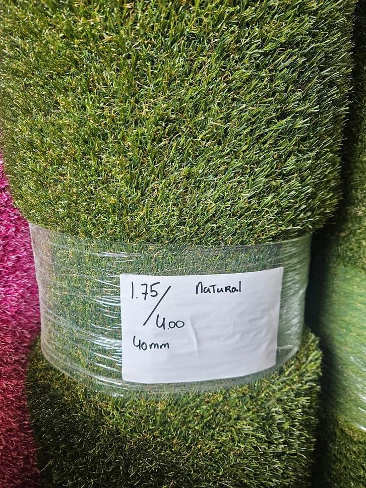 Kunstgras coupon 40mm poolhoogte 1.75 x 4.00 nu voor €80,-, Tuin en Terras, Gras en Kunstgras, Nieuw, 20 m² of meer, Ophalen of Verzenden