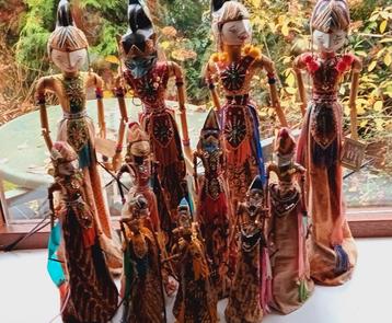 Wayang poppen uit Indonesië beschikbaar voor biedingen