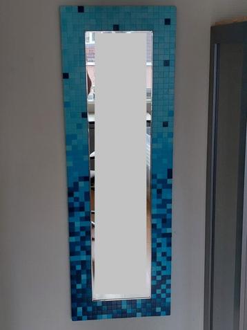 Ikea spiegel Mesnali beschikbaar voor biedingen