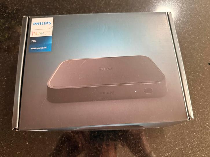Philips Hue Play HDMI Sync Box 4k 1 week gebruikt, Audio, Tv en Foto, Converters, Zo goed als nieuw, Ophalen