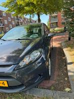 Ford Fiësta 1.25 60KW 5DR 2011 Grijs, Auto's, Voorwielaandrijving, 600 kg, 1242 cc, Origineel Nederlands